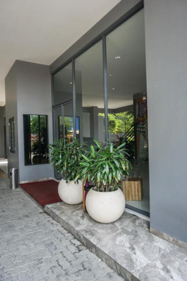 Pantes Simpang Lima 3*