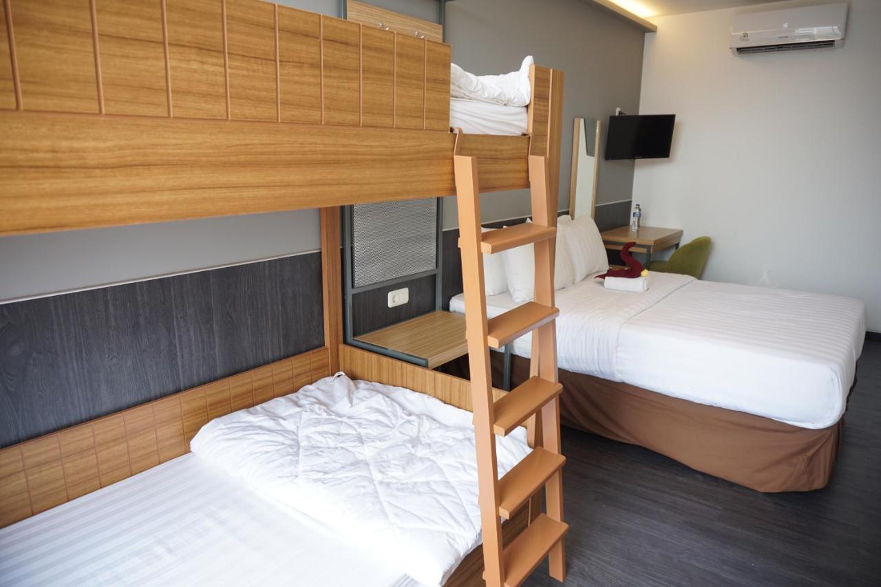 Pantes Simpang Lima Hotel